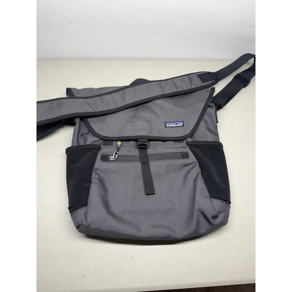 Patagonia Messenger Bag Medium Nylon Shoulder Crossbody Grey